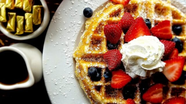 Emily's Ocean Room Flanders Hotel